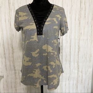 HIPPIE Chic NWT lace up camouflage short sleeve